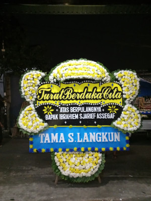 Papan Bunga Duka di Tirtayasa